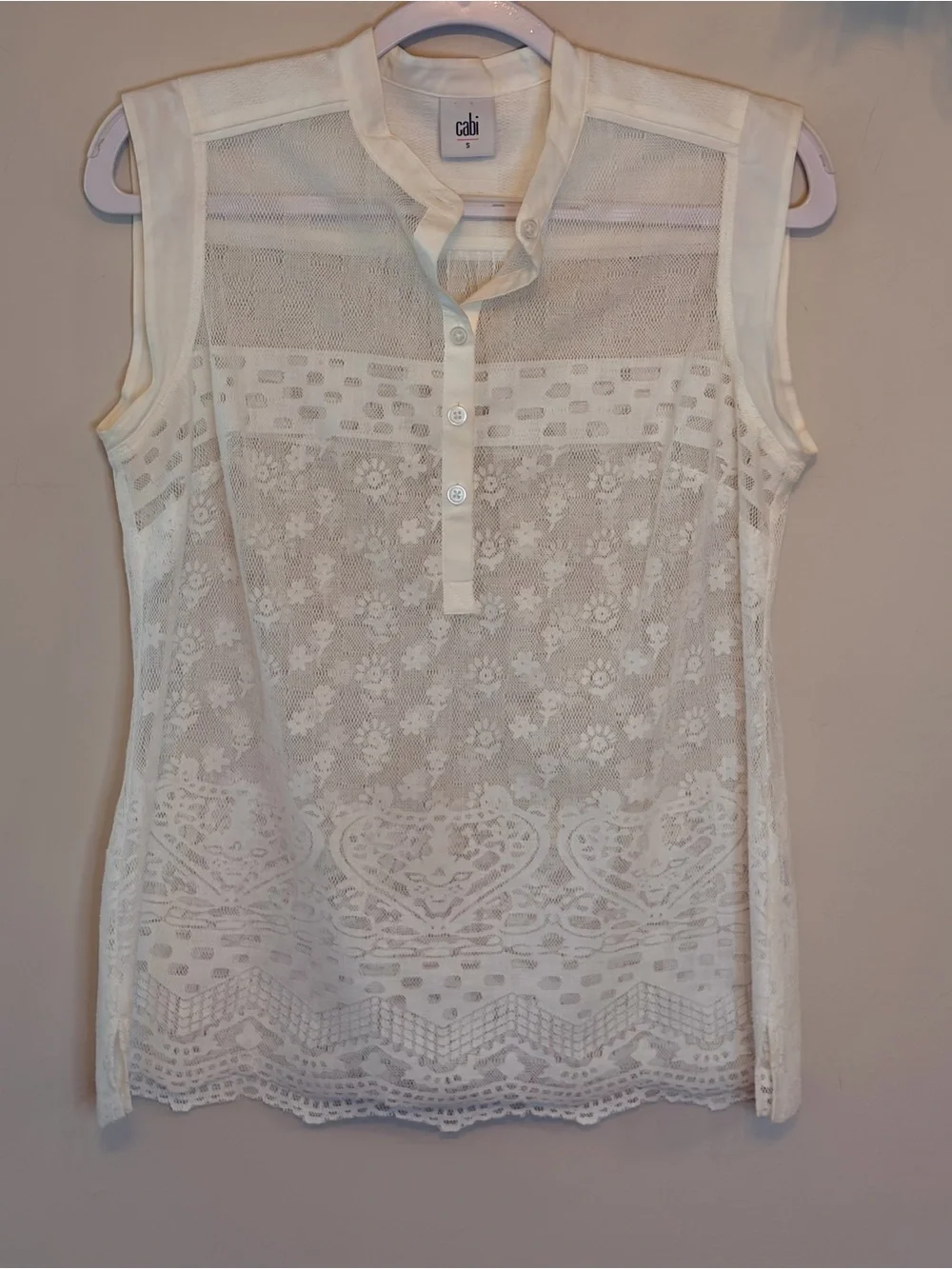 CAbi Ivory Lace Blouse Sleeveless Romantic Coastal Chic Boho Top - Picture 2 of 7